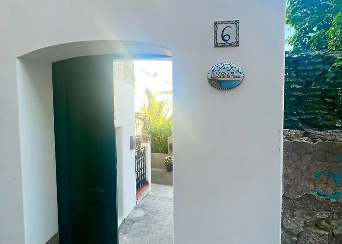 Апартаменты La Perla House
